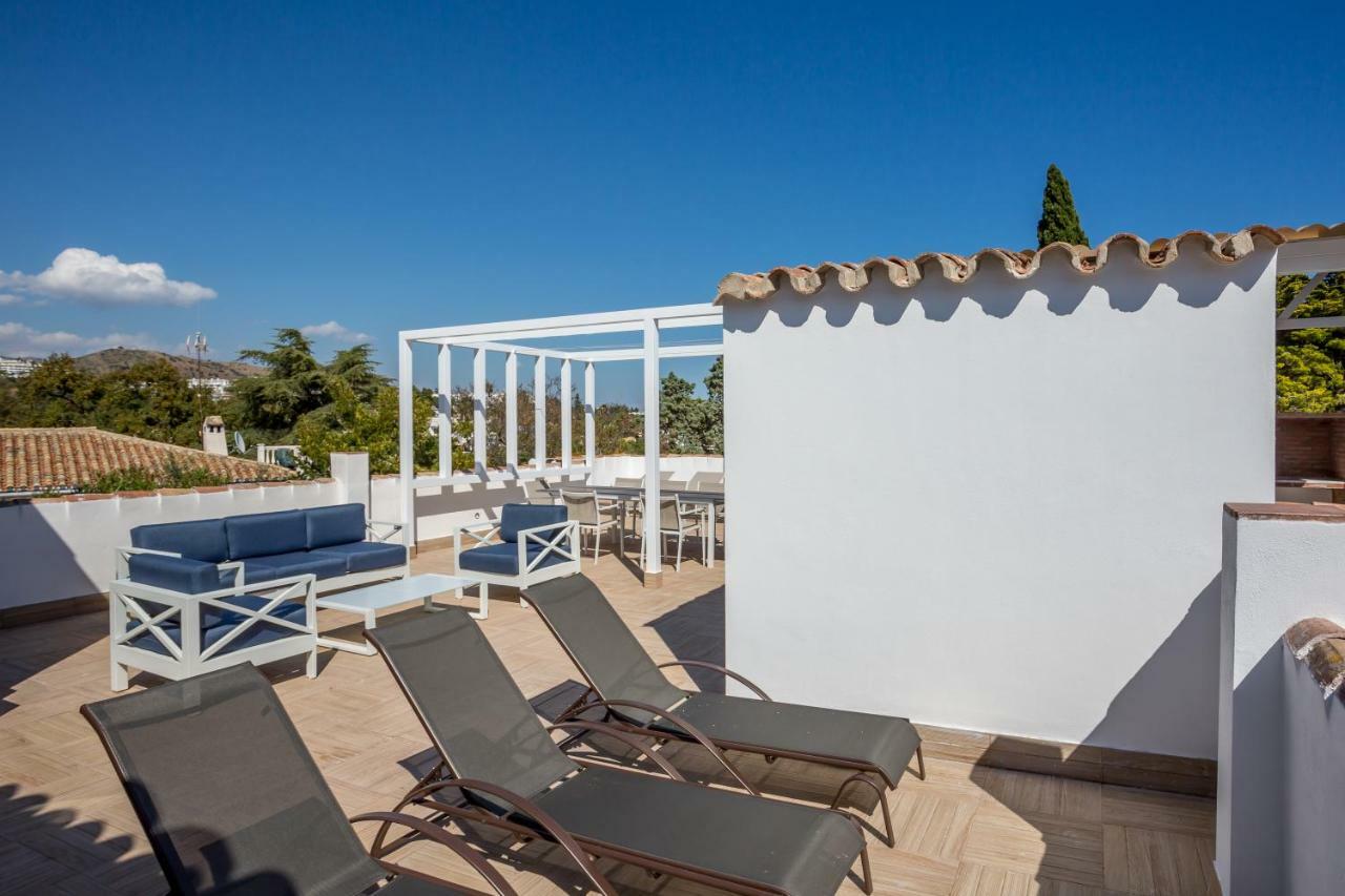 Luxury Villa Marbella With Nice Garden, Pool And Jacuzzi By Varenso Holidays ภายนอก รูปภาพ